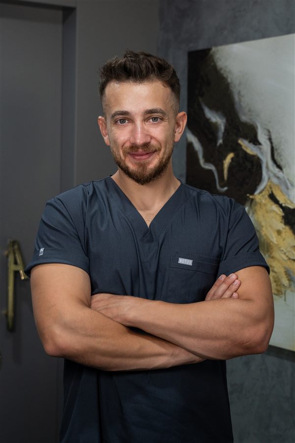 Dr. Bugra Kara, oral and maxillofacial surgeon at DentPrime Antalya